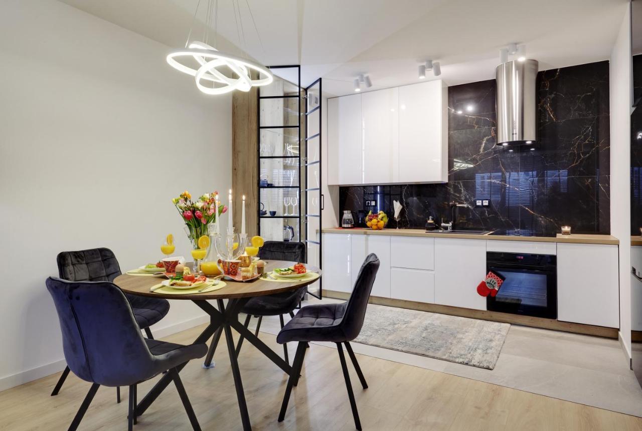 Seven Heaven Apartment Katowice Bagian luar foto
